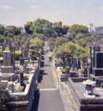 Yokohama shrine cemetery001